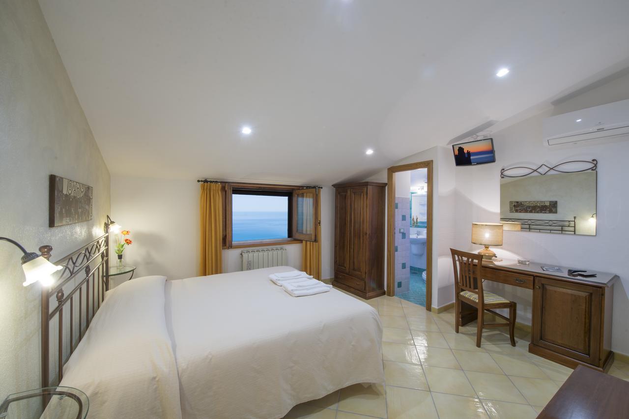 B&B Il Nespolo Furore Exterior foto
